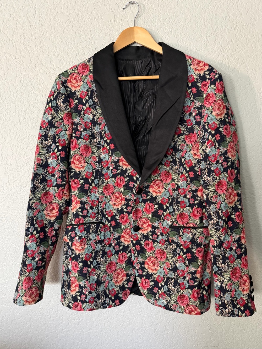 Zara Black Floral Jacquard Blazer with Black Lapels Mens Size 42